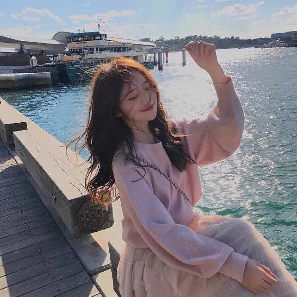 闪婚病娇后每天都在努力求生